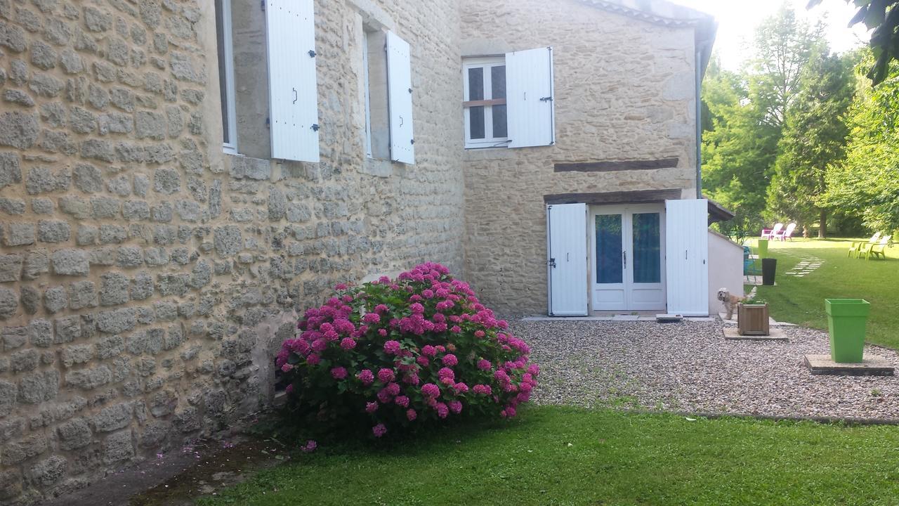 Le Clos D'Any Fontet Esterno foto