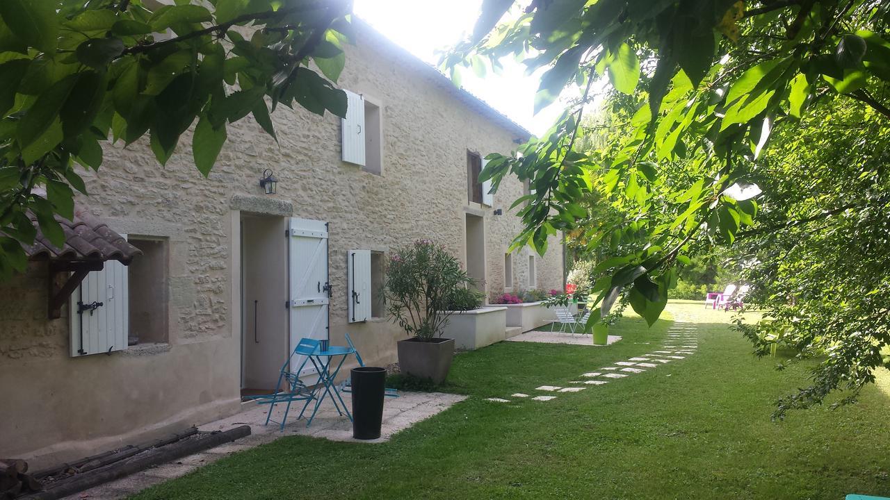 Le Clos D'Any Fontet Esterno foto